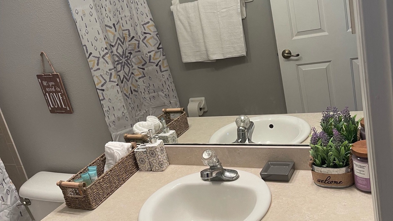 Photo of Bathroom in Candler