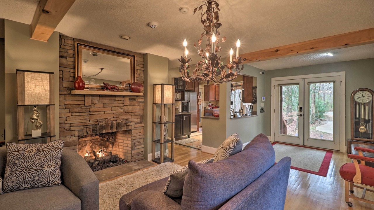 Photo of Livingroom in Conyers