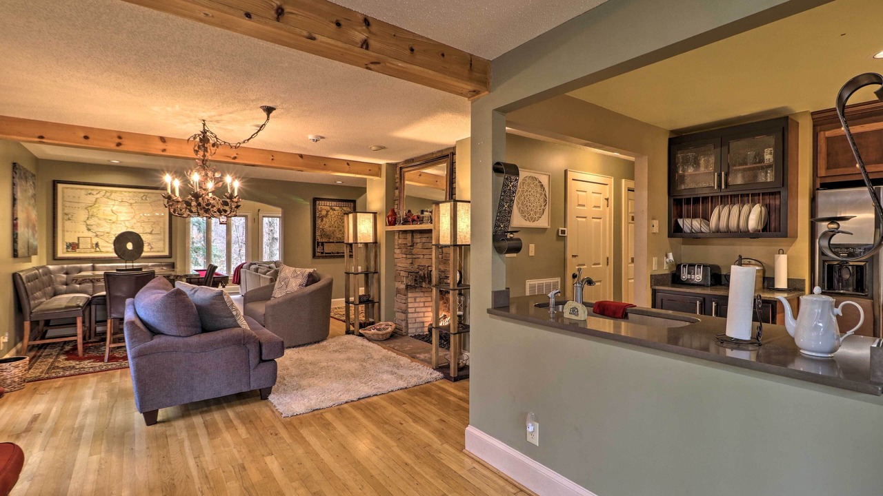 Photo of Livingroom in Conyers