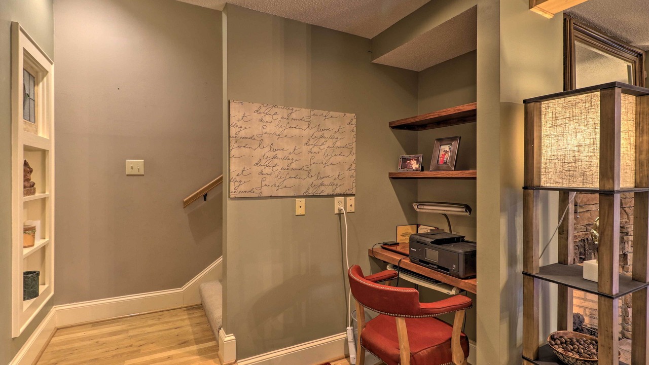 Photo of Livingroom in Conyers