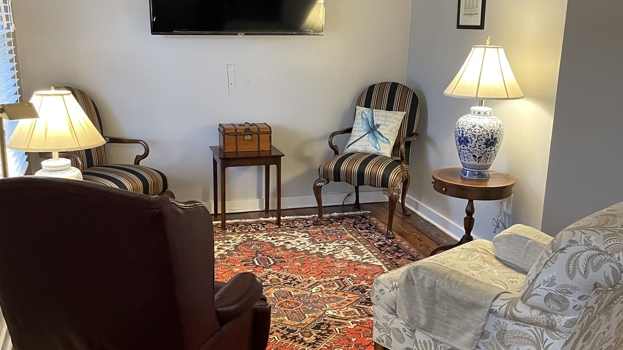 Photo of Livingroom in Historic Downtown Savannah