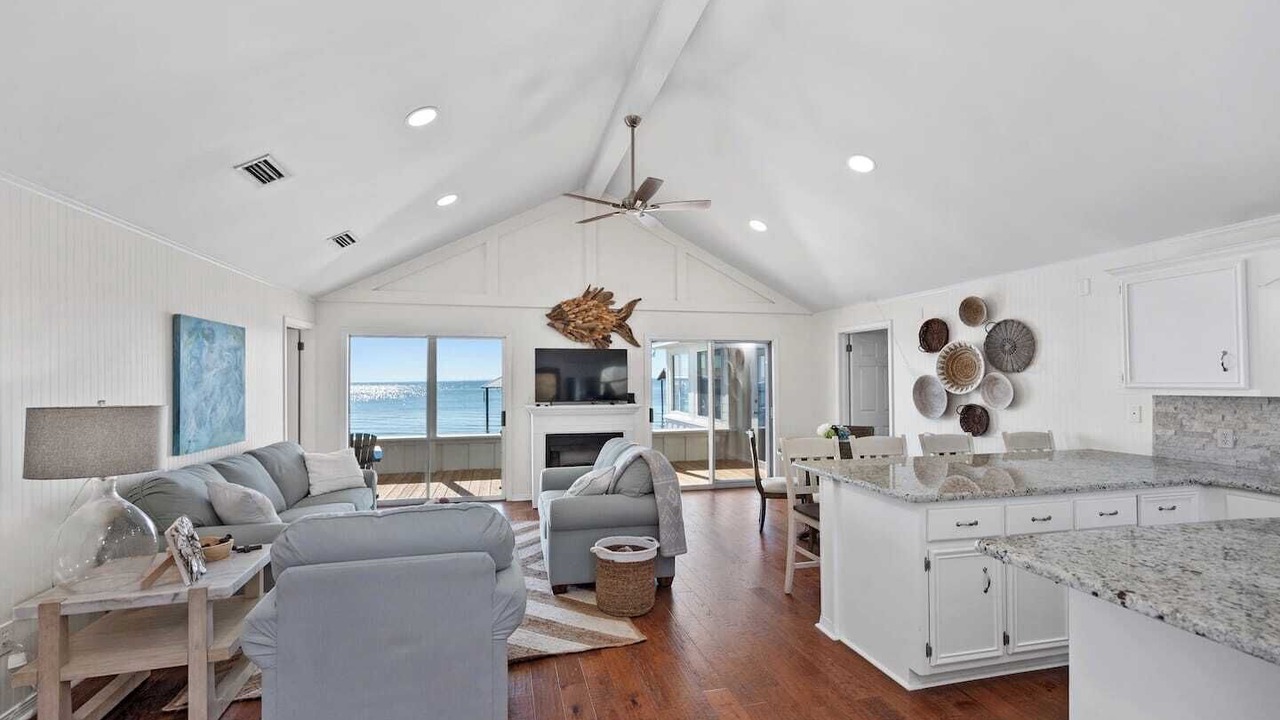 Photo of Bedroom in Alabama Gulf Coast