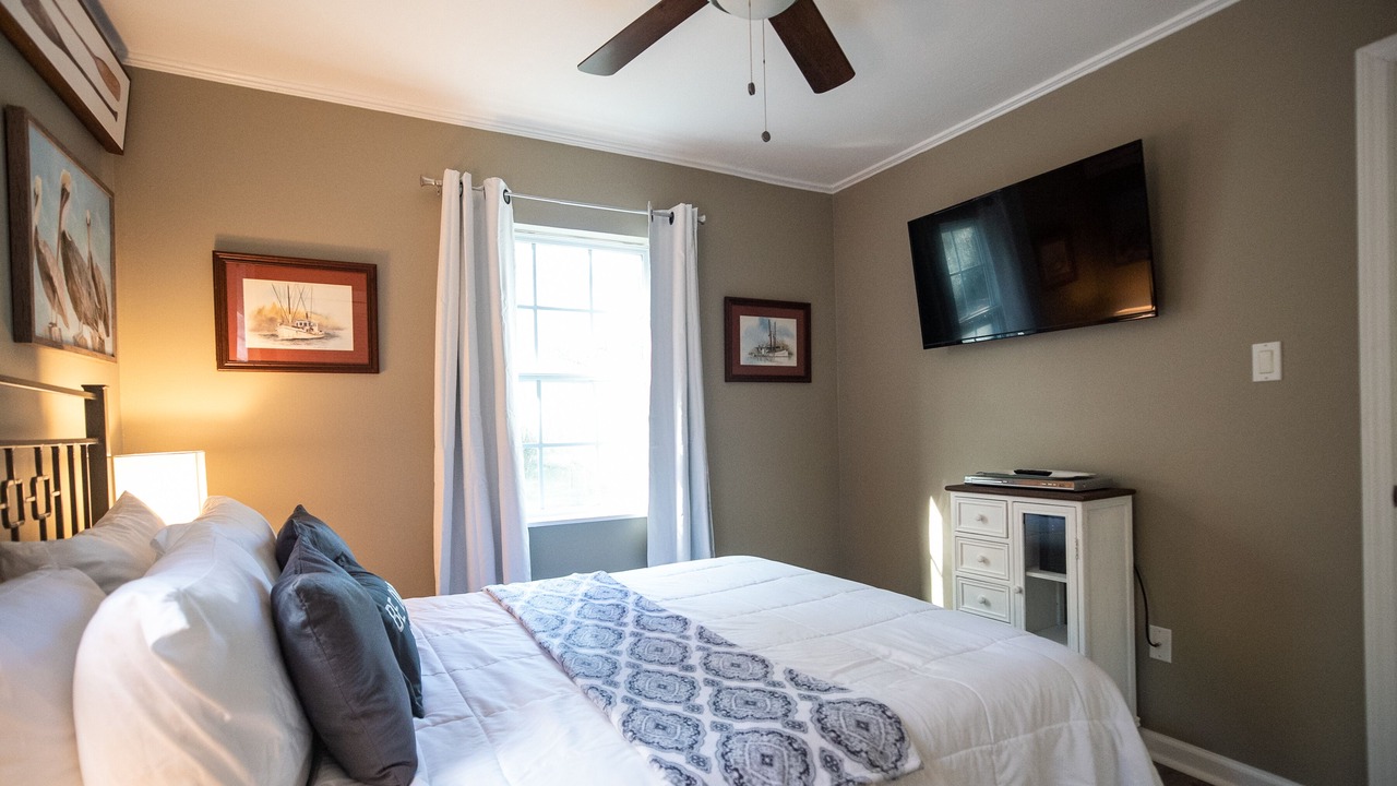 Photo of Bedroom in Gulfport
