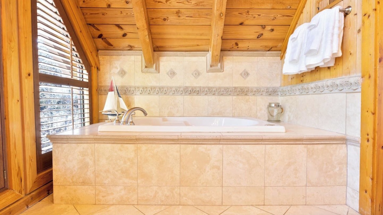 Photo of Bathroom in Six Mile