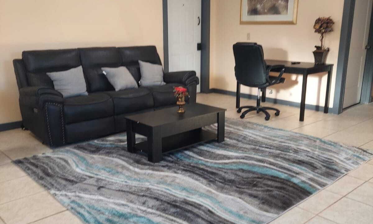 Photo of Livingroom in Oak Park