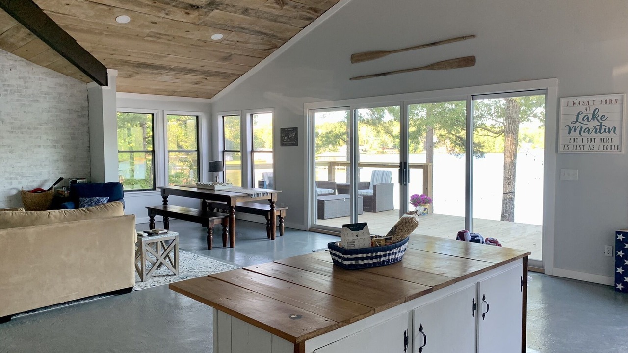 Photo of Livingroom in Jacksons' Gap