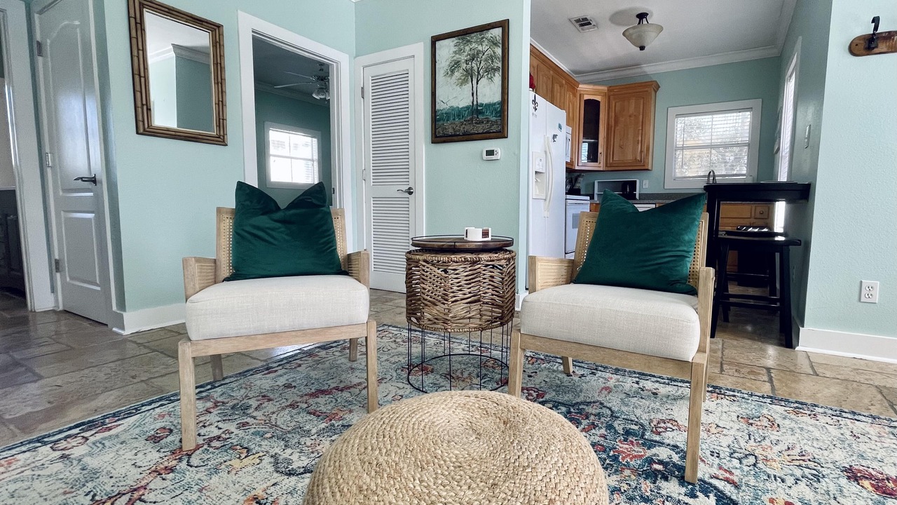 Photo of Livingroom in Ono Island
