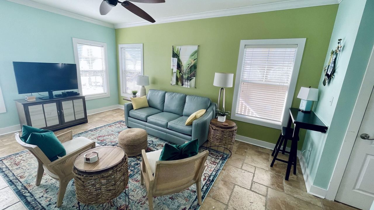 Photo of Livingroom in Ono Island