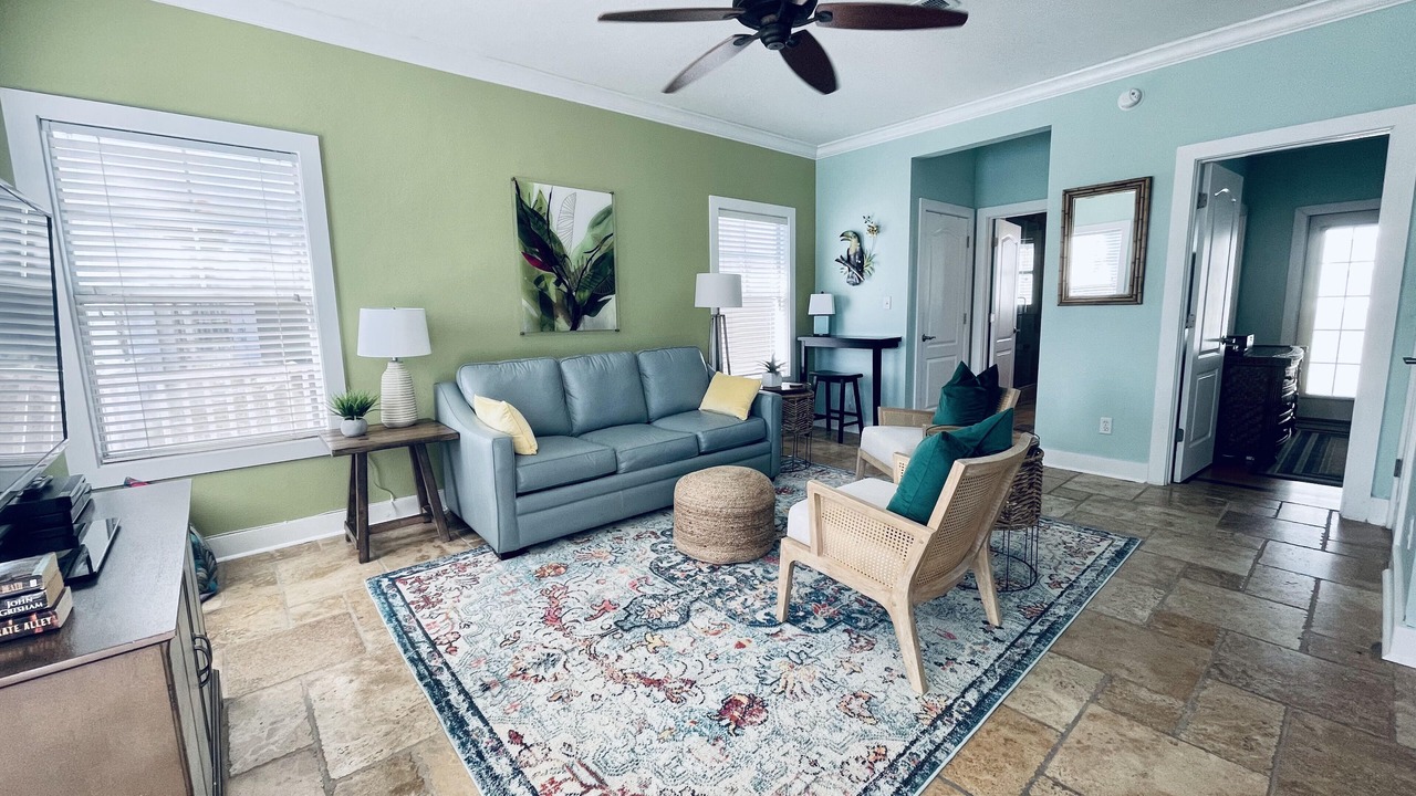 Photo of Livingroom in Ono Island