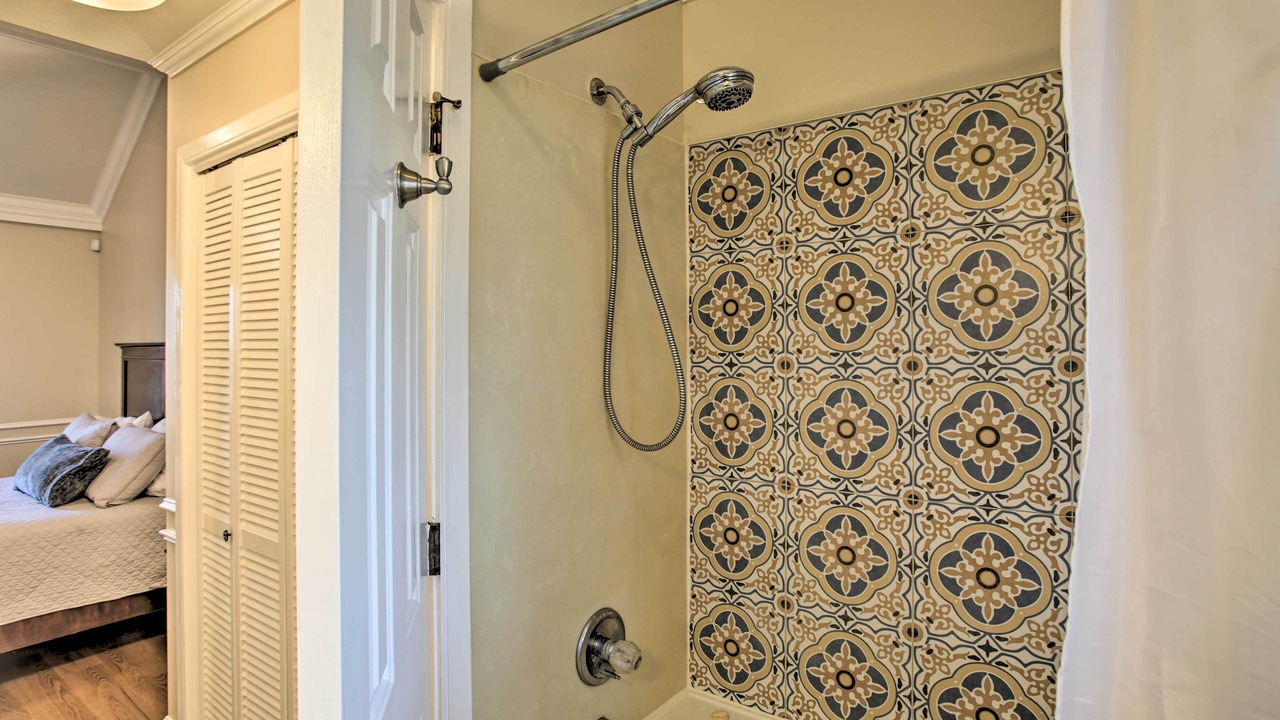 Photo of Bathroom in Madisonville
