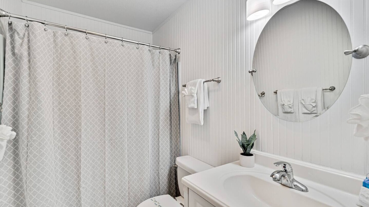 Photo of Bathroom in Gulf Shores