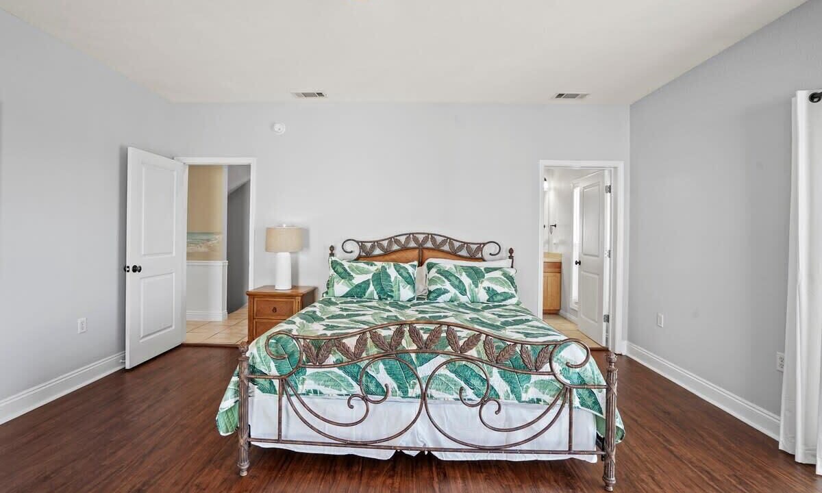 Photo of Bedroom in Seagrass