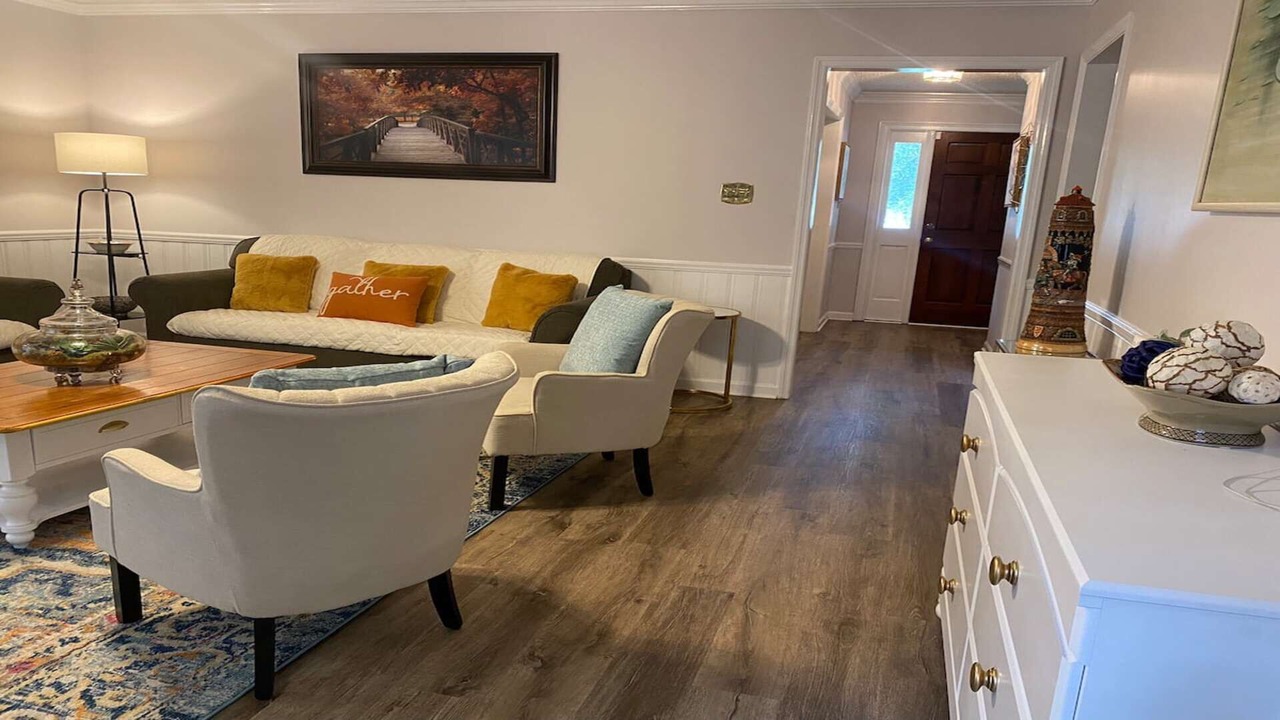 Photo of Livingroom in Valdosta