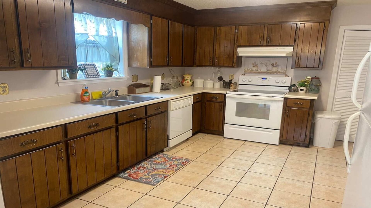 Photo of Kitchen in Valdosta