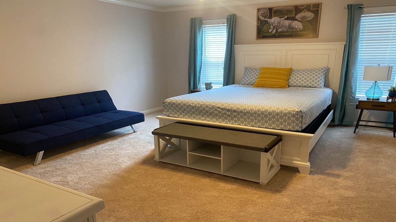 Photo of Bedroom in Valdosta