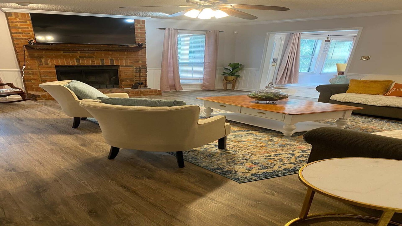 Photo of Livingroom in Valdosta