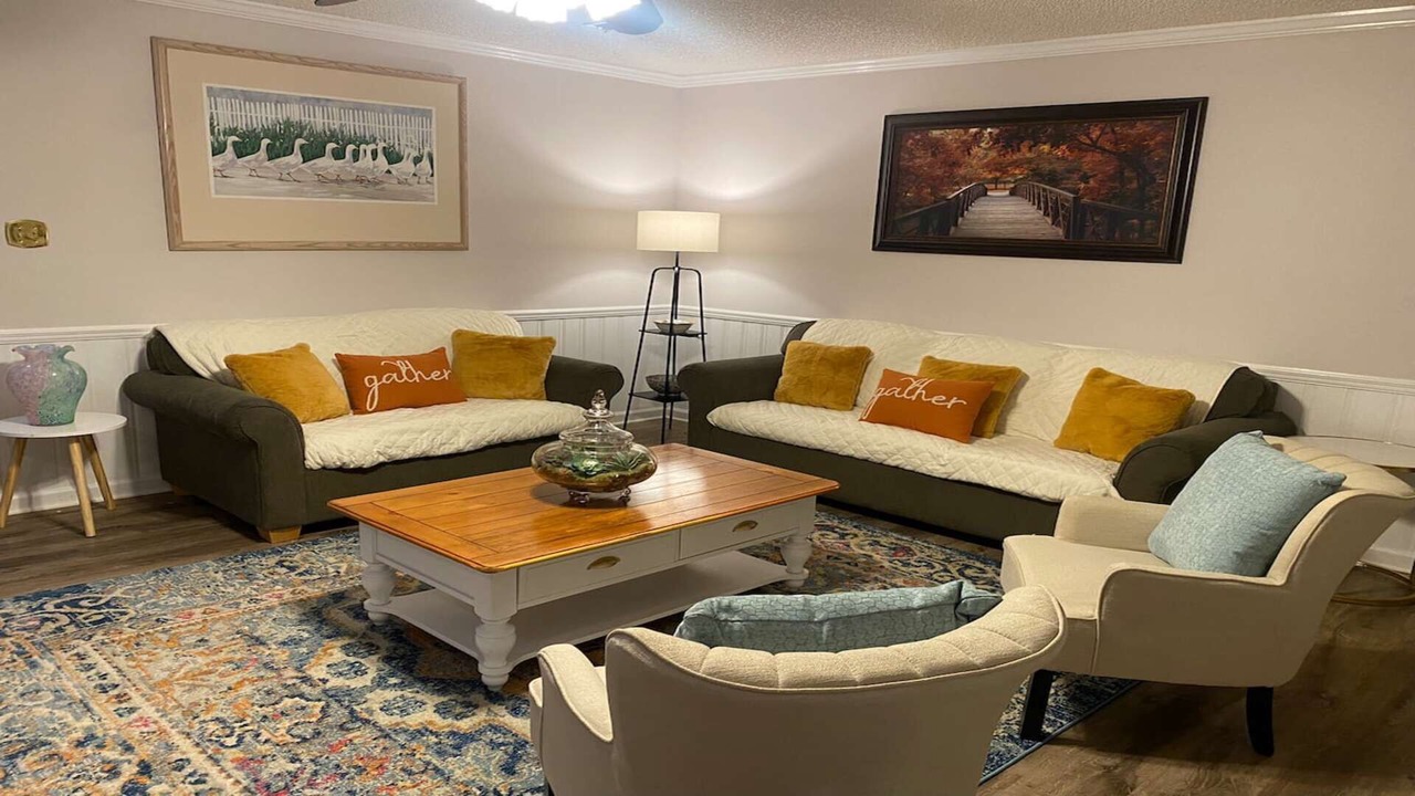 Photo of Livingroom in Valdosta