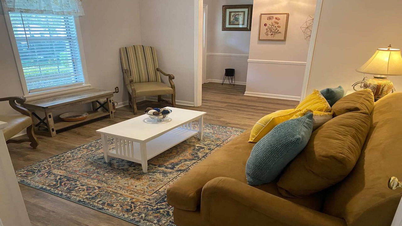 Photo of Livingroom in Valdosta