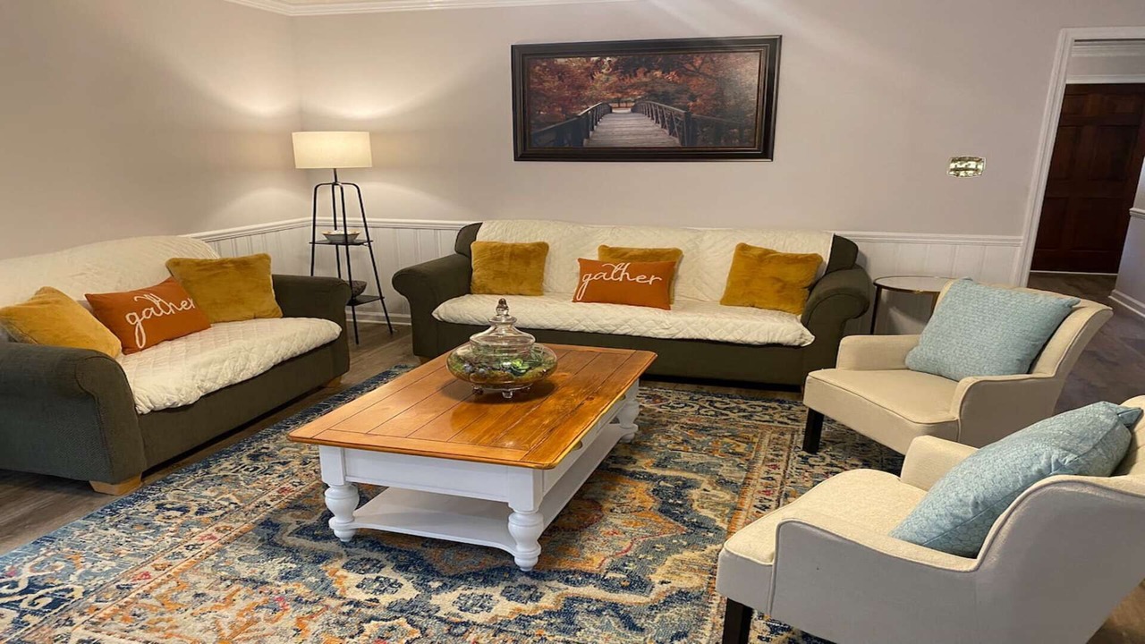 Photo of Livingroom in Valdosta