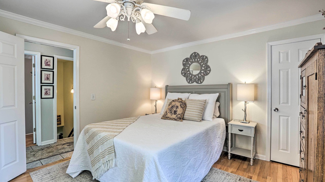 Photo of Bedroom in Crane Hill