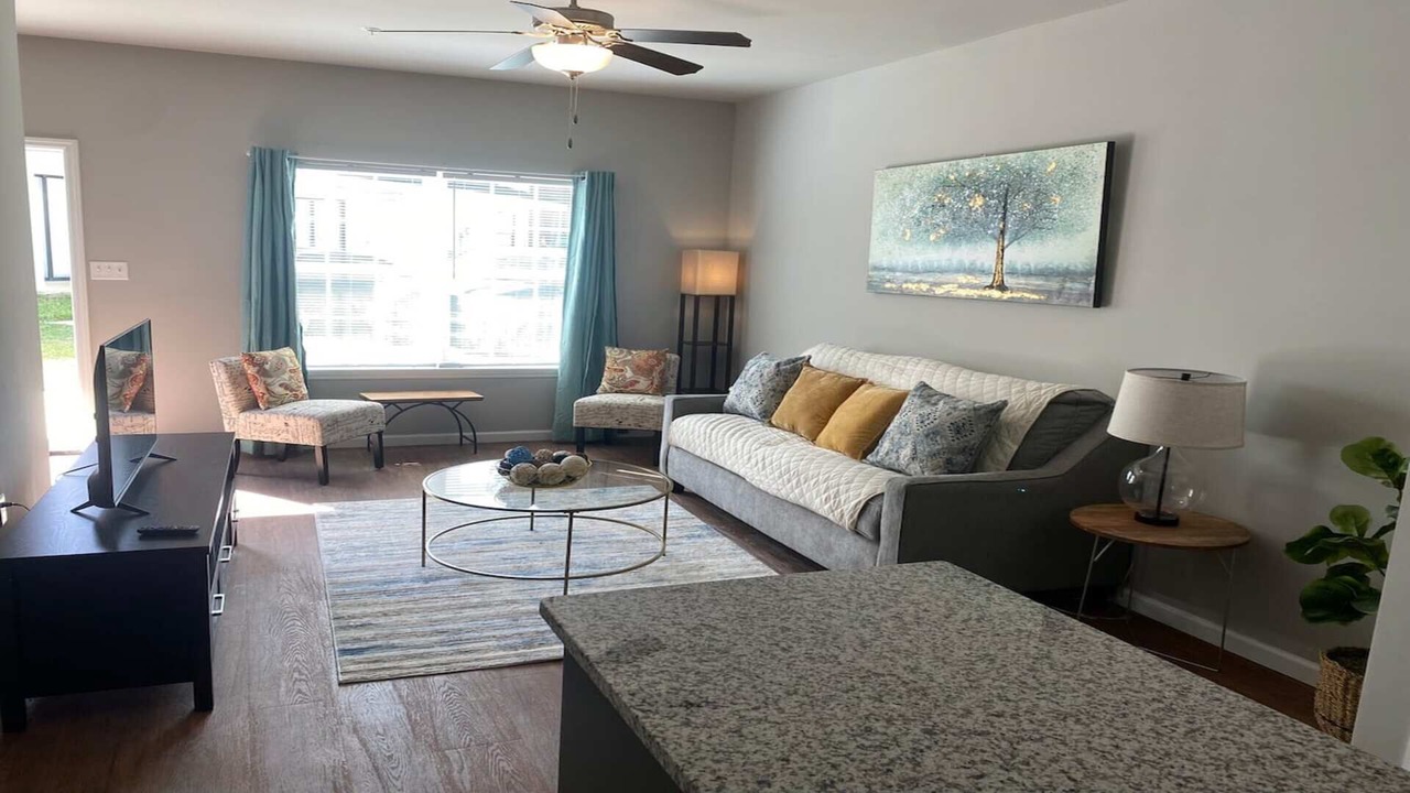 Photo of Livingroom in Valdosta