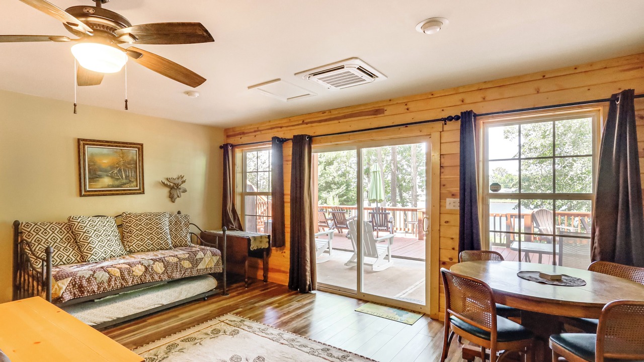 Photo of Livingroom in Milledgeville