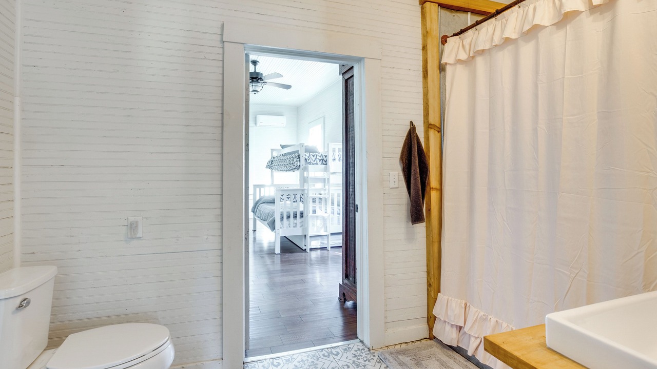 Photo of Bathroom in Historic District
