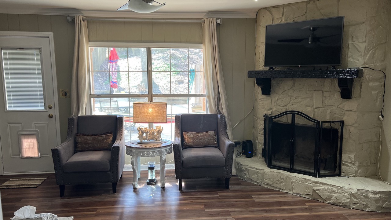 Photo of Livingroom in Hoover