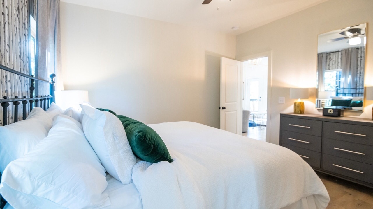 Photo of Bedroom in Tallassee