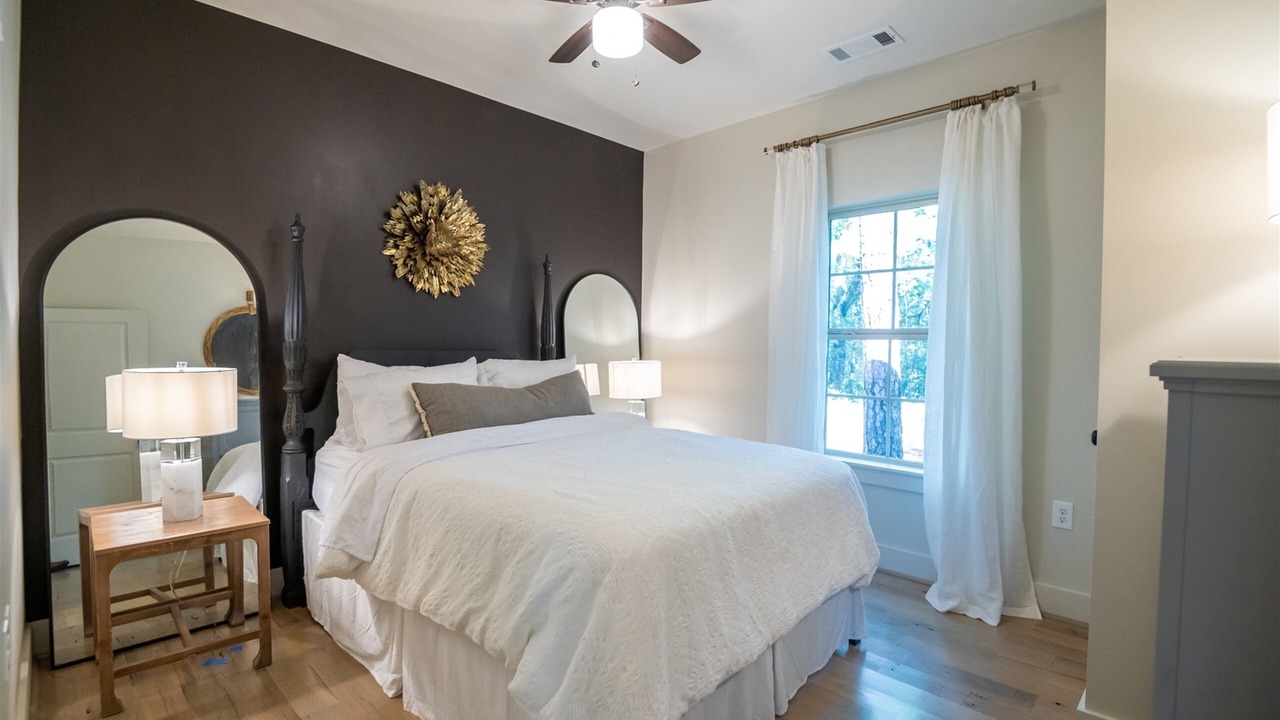 Photo of Bedroom in Tallassee