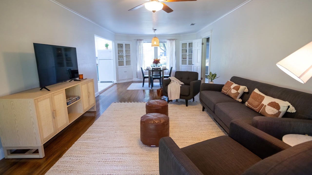 Photo of Bedroom in Laurel