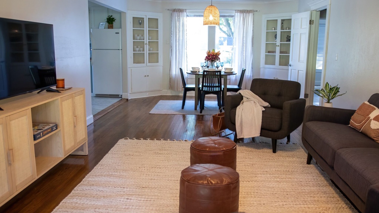 Photo of Bedroom in Laurel