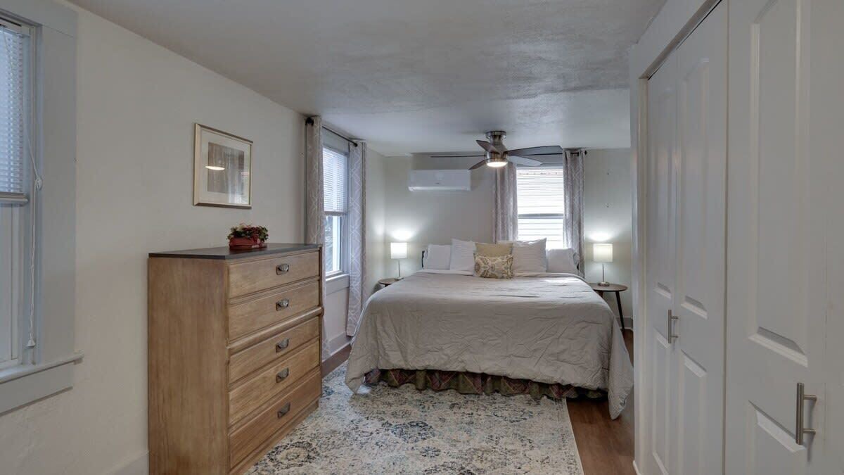 Photo of Bedroom in Savannah
