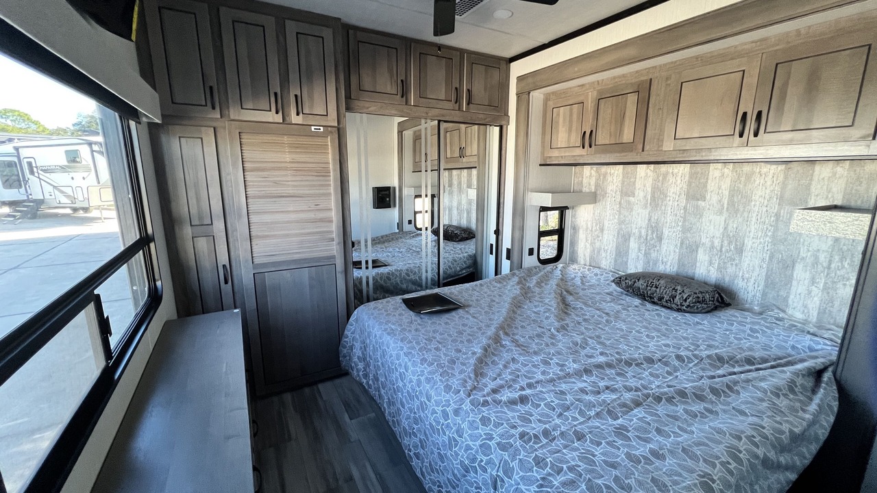 Photo of Bedroom in Lake City