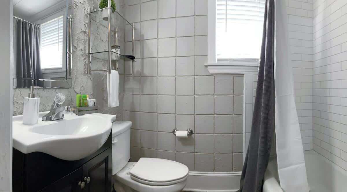 Photo of Bathroom in Statesboro