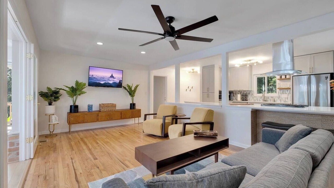 Photo of Bedroom in Tallahassee