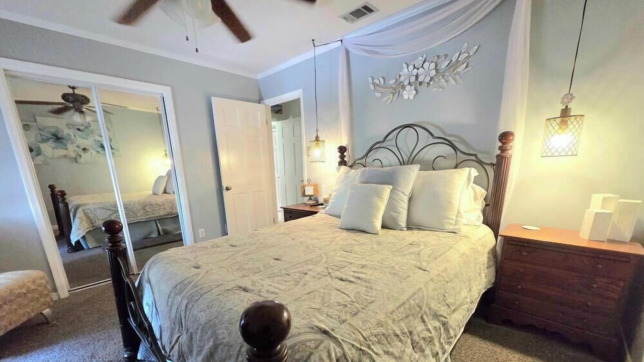 Photo of Bedroom in Daphne