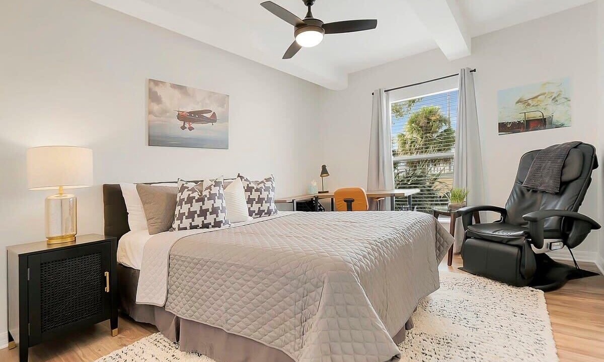 Photo of Bedroom in Downtown Historic District