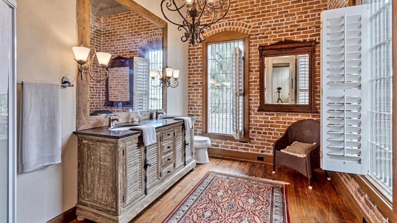 Photo of Bathroom in Eufaula