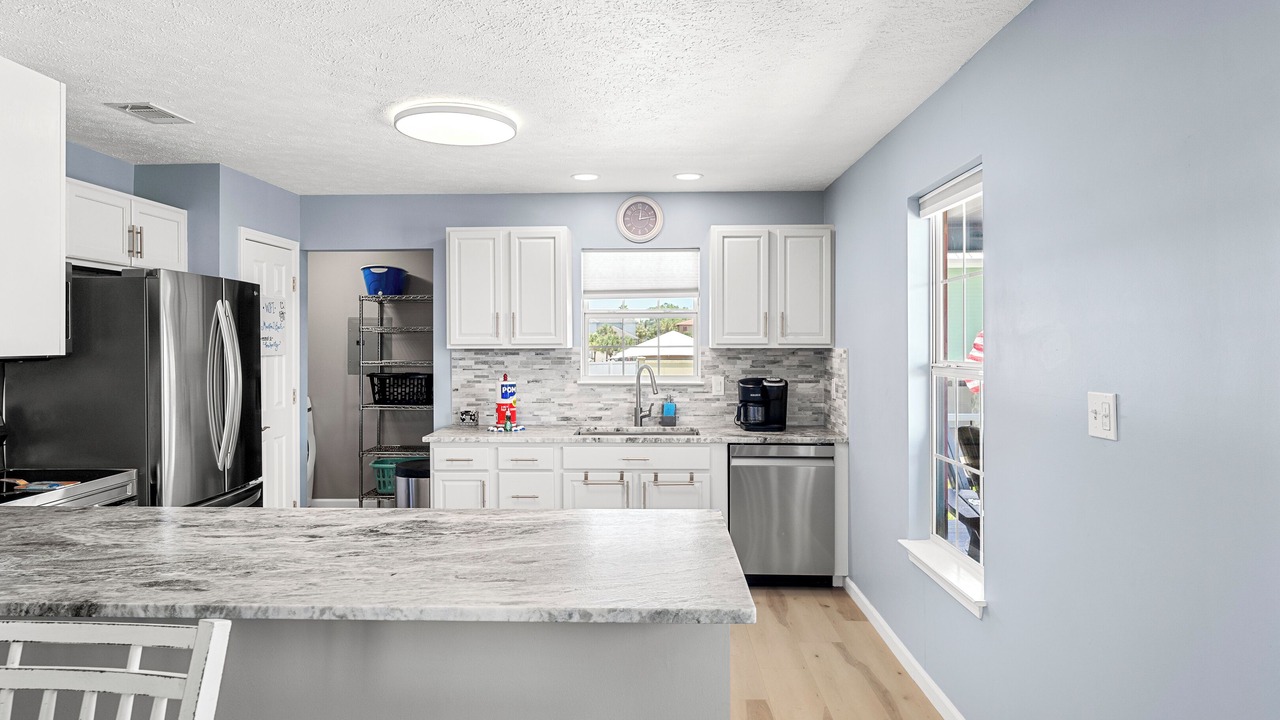 Photo of Kitchen in Tang-O-Mar