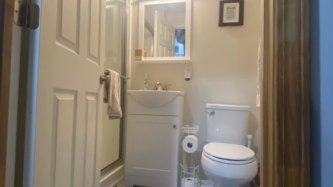 Photo of Bathroom in Eatonton
