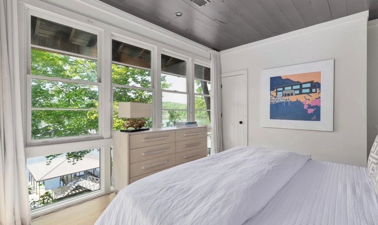 Photo of Bedroom in Crane Hill