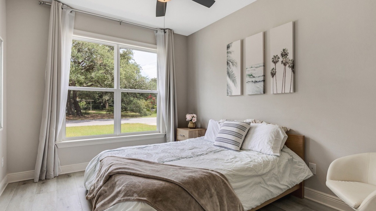 Photo of Bedroom in Sunset Bayou