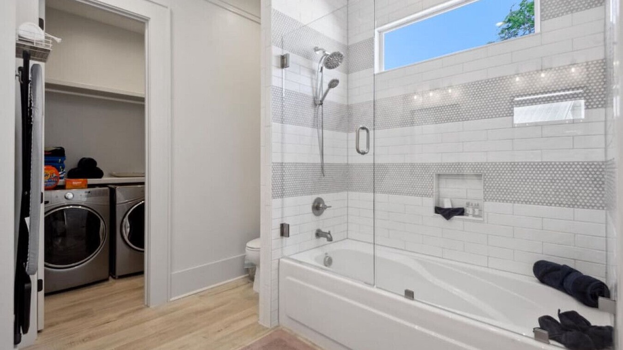 Photo of Bathroom in Old Town