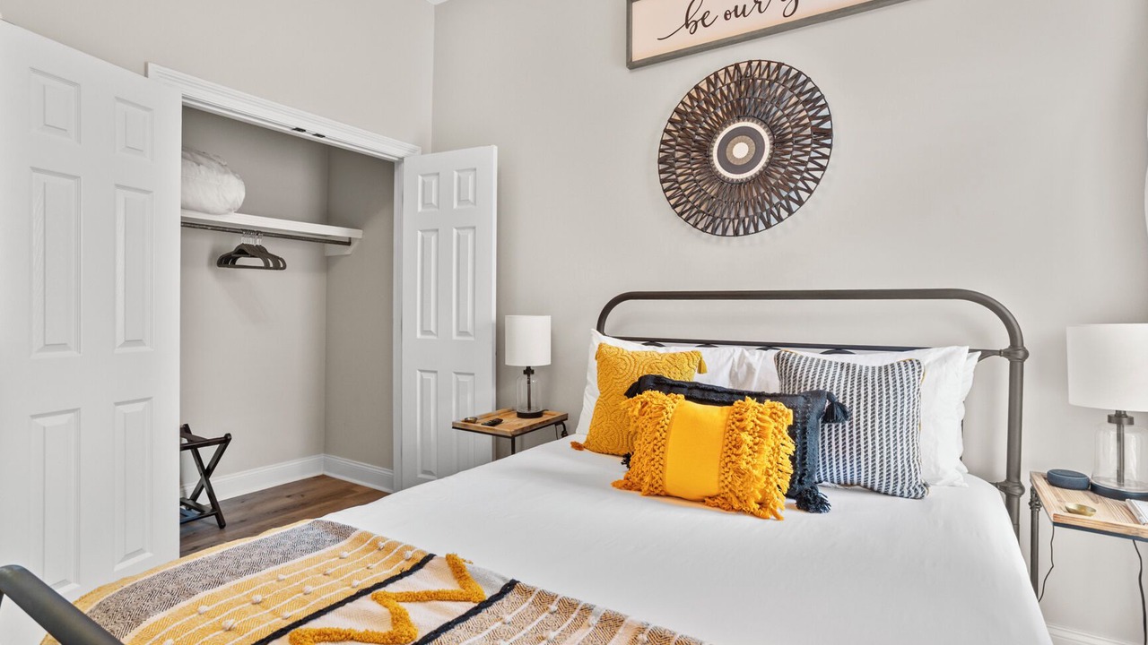 Photo of Bedroom in Pearl