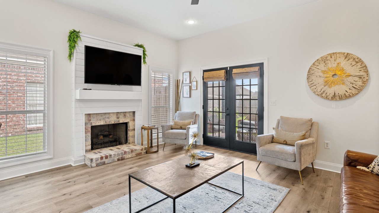Photo of Livingroom in Pearl