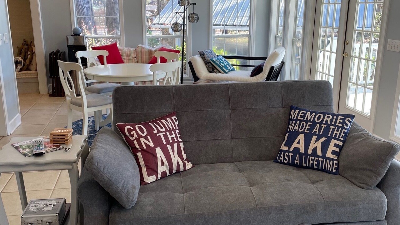 Photo of Livingroom in Smith Mountain Estates