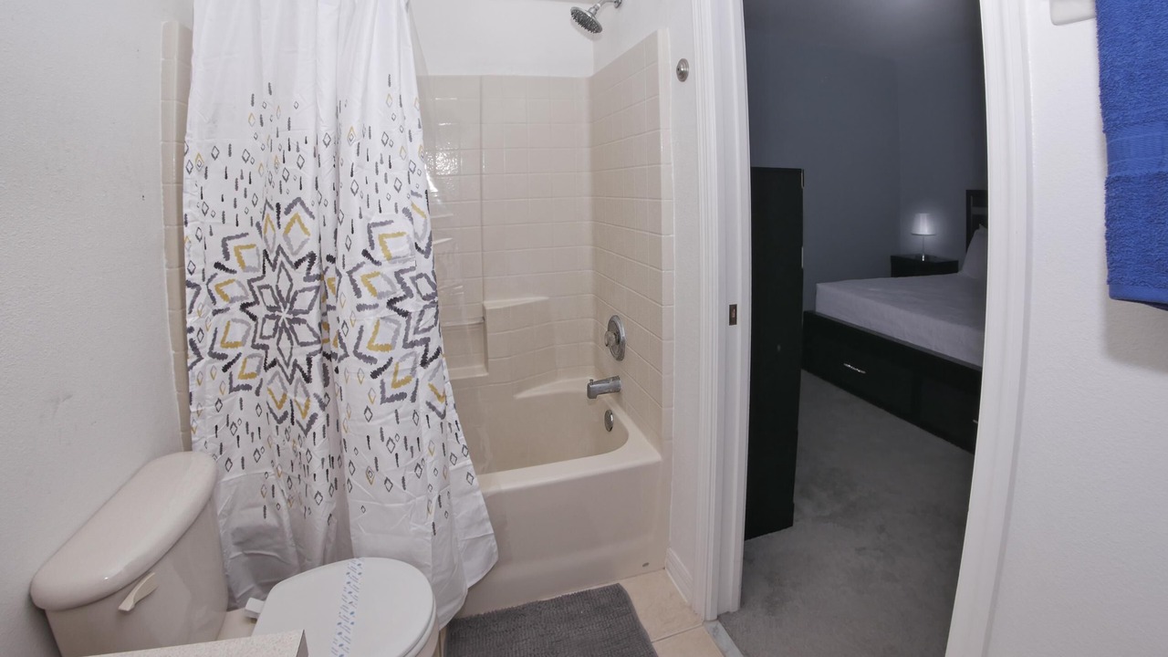 Photo of Bathroom in Sunset Ridge
