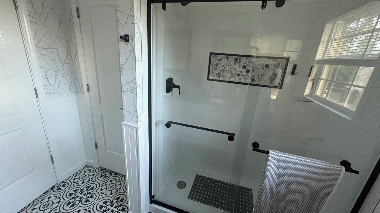Photo of Bathroom in Donalsonville