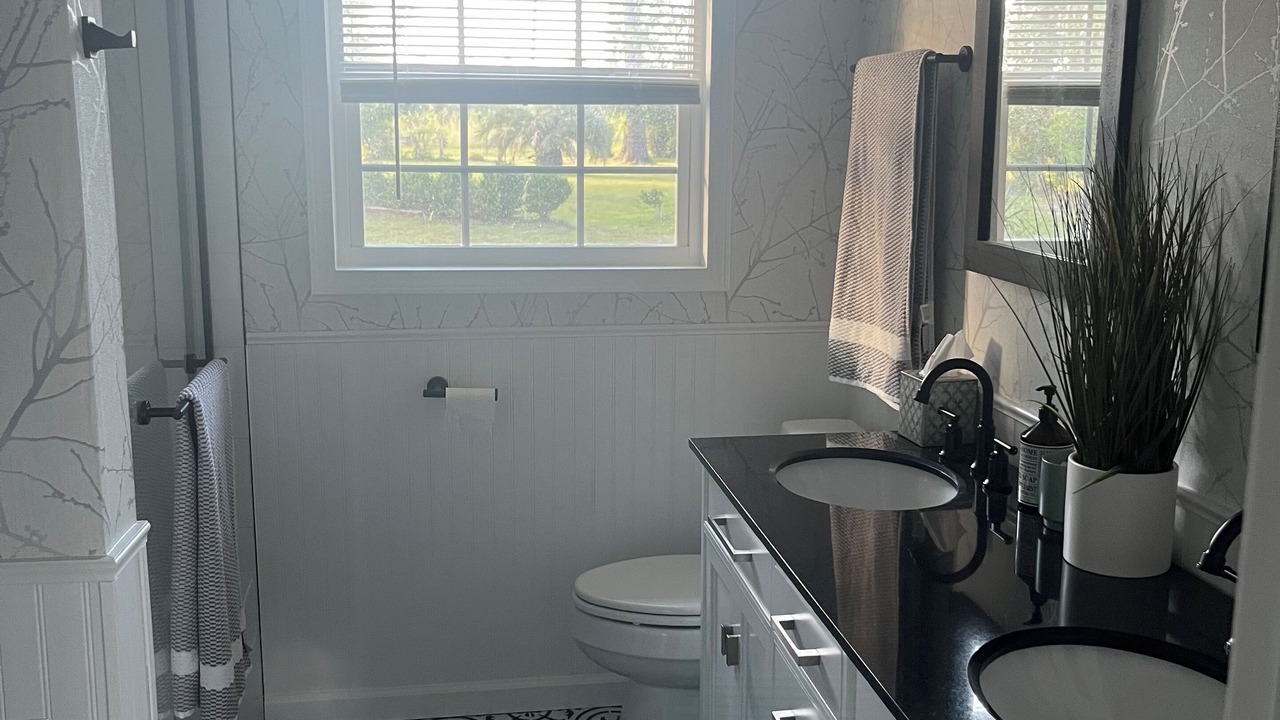 Photo of Bathroom in Donalsonville